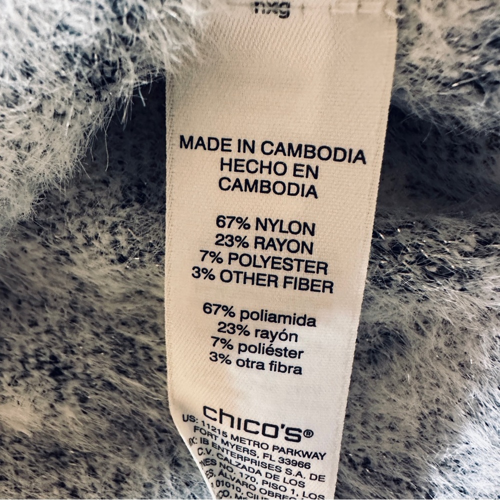 Chico’s Plush Fuzzy ¼-Zip Sweater Sweatshirt Gray White Abstract Size 3 (XL/16) - Picture 12 of 13